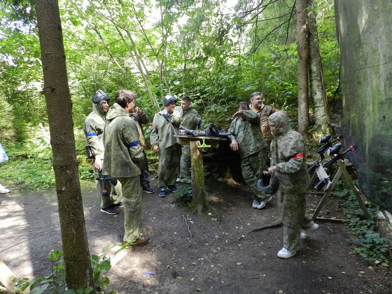 Где провести тимбилдинг в Подмосковье? Вариант с пейнтболом. История компании СУ214, которая отметила здесь День строителя.