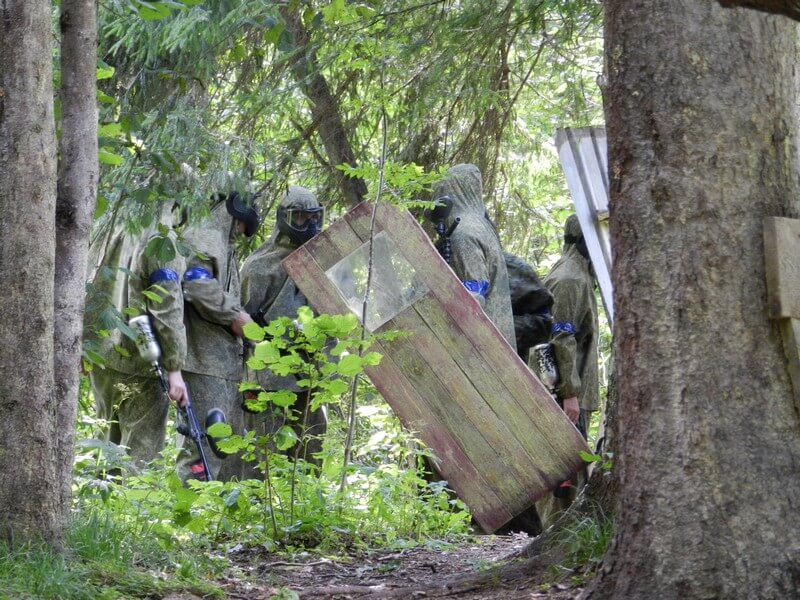 Корпоратив с пользой: как строители провели День строителя. История компании СУ214, которая выбрала для этого клуб ПейнтБум.