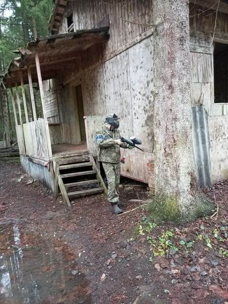 Решили, как отметить день рождения по-взрослому? Посмотрите на праздник Михаила! Три года подряд он выбирает пейнтбол для незабываемых эмоций и ярких воспоминаний с друзьями.