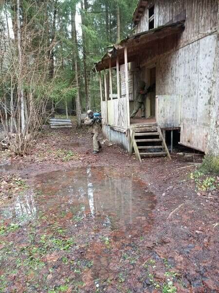 Забудьте о скучных застольях! Узнайте, как отметить день рождения по-взрослому в пейнтбольном клубе «ПейнтБум». Пример Михаила: 3 года традиций, адреналин и восторг от игры.